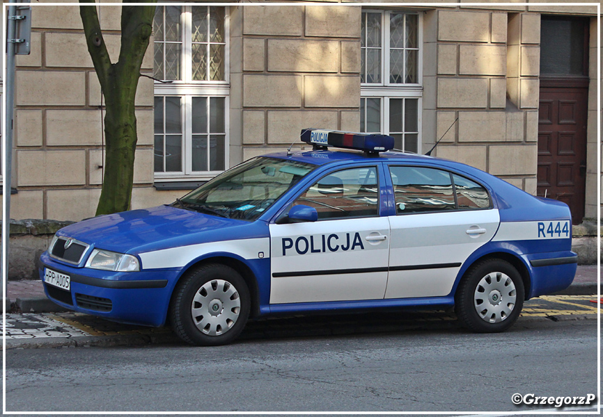 R444 - Škoda Octavia - Komisariat Autostradowy Policji Gliwice*