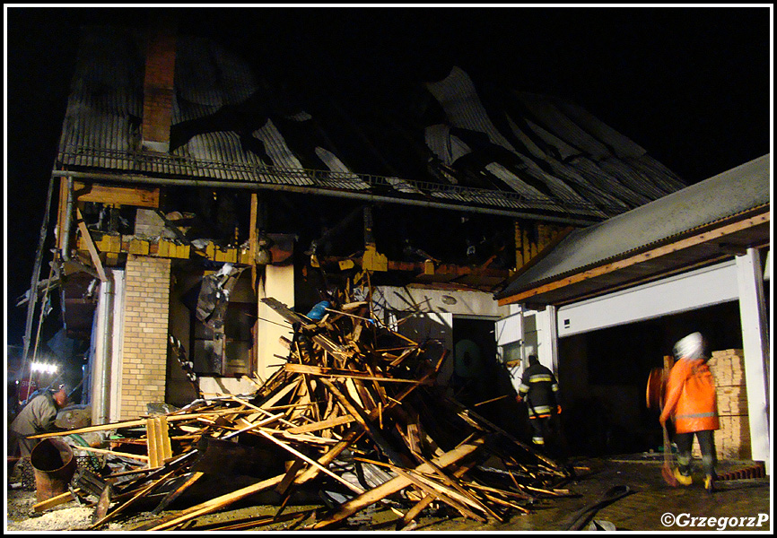 20.11.2011 - Podwilk - Pożar stolarni